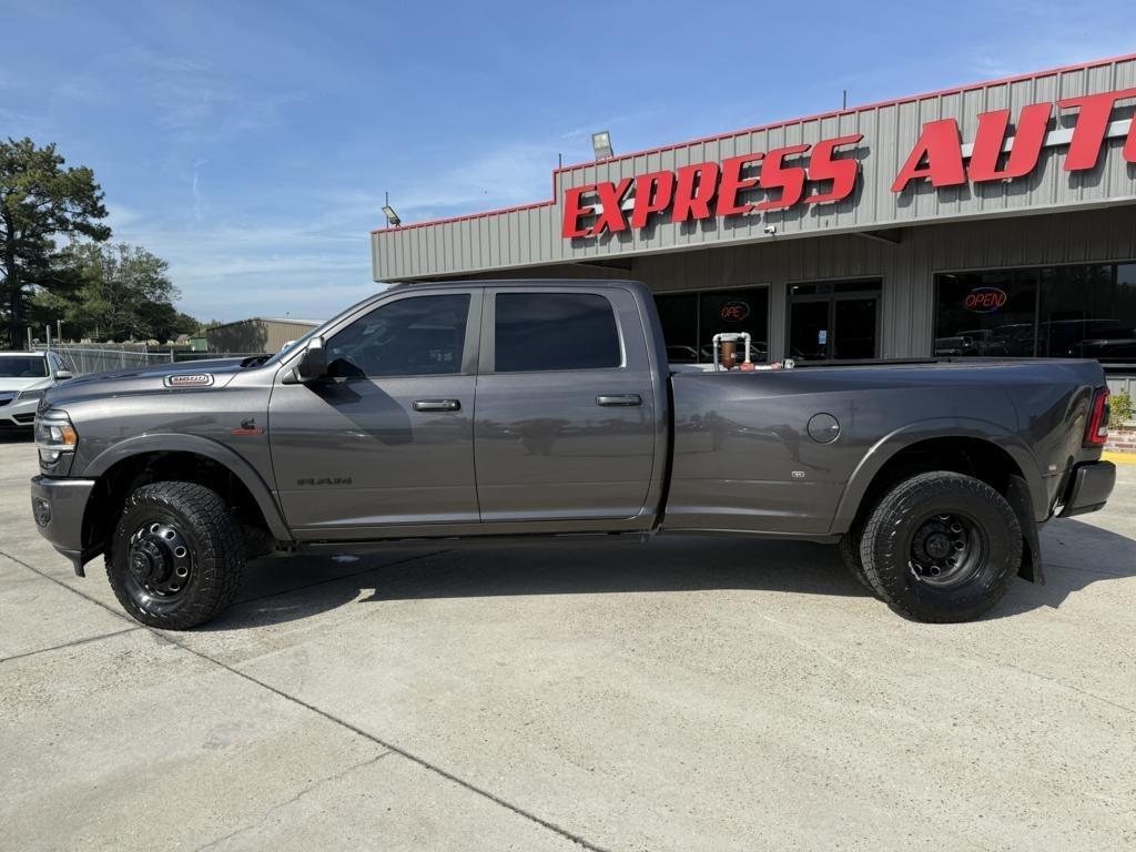RAM 3500 Laramie 4x4 Crew Cab 8' Box 2020