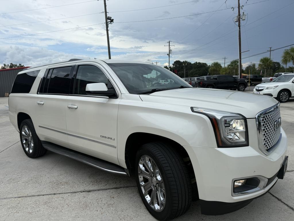 GMC Yukon XL 2WD 4dr Denali 2015
