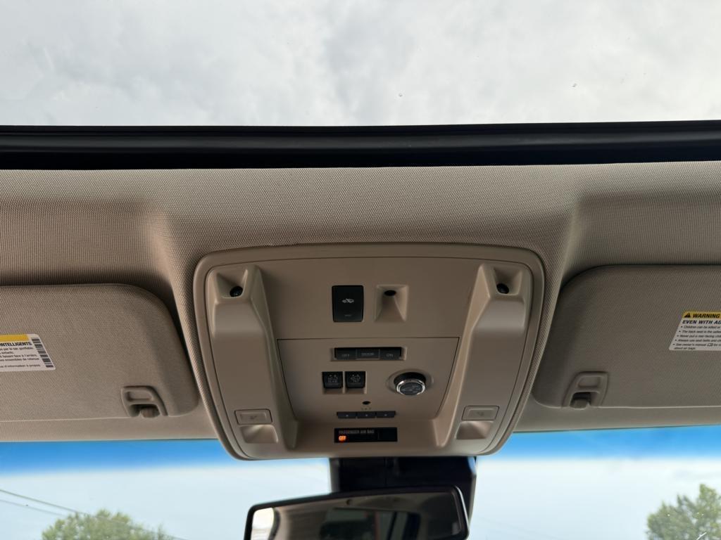 GMC Yukon XL 2WD 4dr Denali 2015