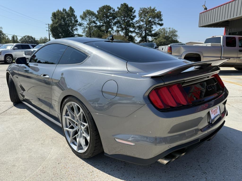 Ford Mustang GT Fastback 2021