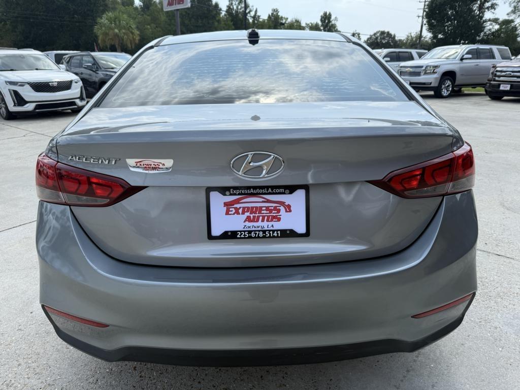 Hyundai Accent SEL Sedan IVT 2022