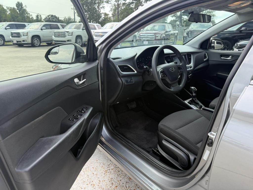 Hyundai Accent SEL Sedan IVT 2022