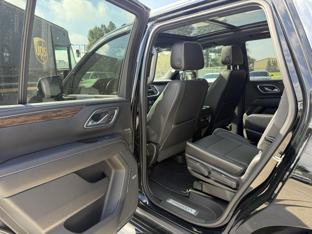 Chevrolet Tahoe 4WD 4dr Premier 2021