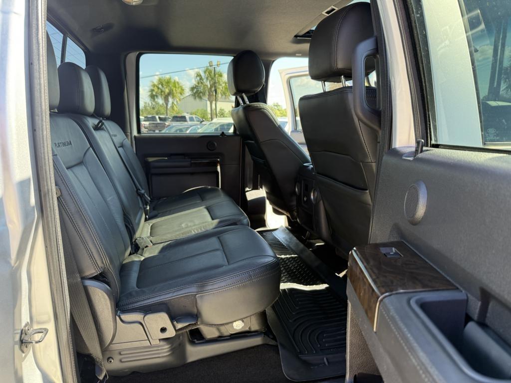 Ford Super Duty F-250 SRW 4WD Crew Cab 172" Platinum 2016