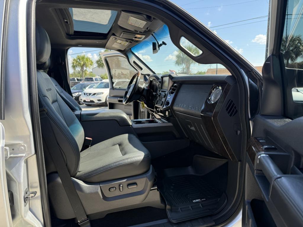Ford Super Duty F-250 SRW 4WD Crew Cab 172" Platinum 2016