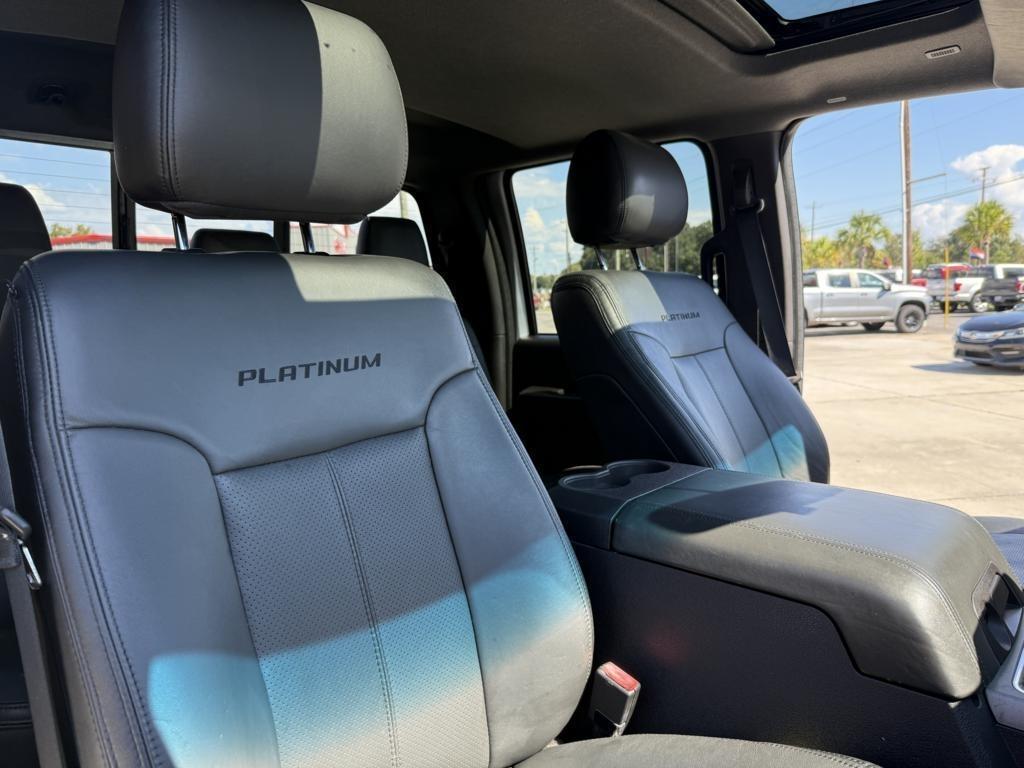 Ford Super Duty F-250 SRW 4WD Crew Cab 172" Platinum 2016