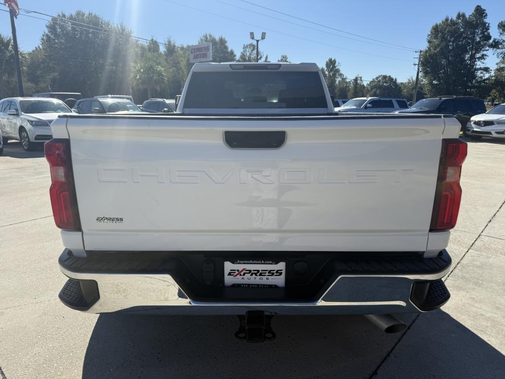 Chevrolet Silverado 3500HD 4WD Crew Cab 172" LT 2024