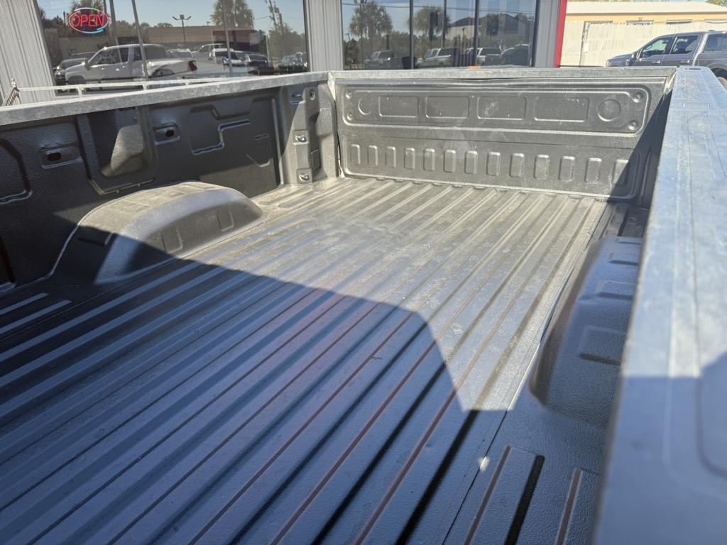Chevrolet Silverado 3500HD 4WD Crew Cab 172" LT 2024