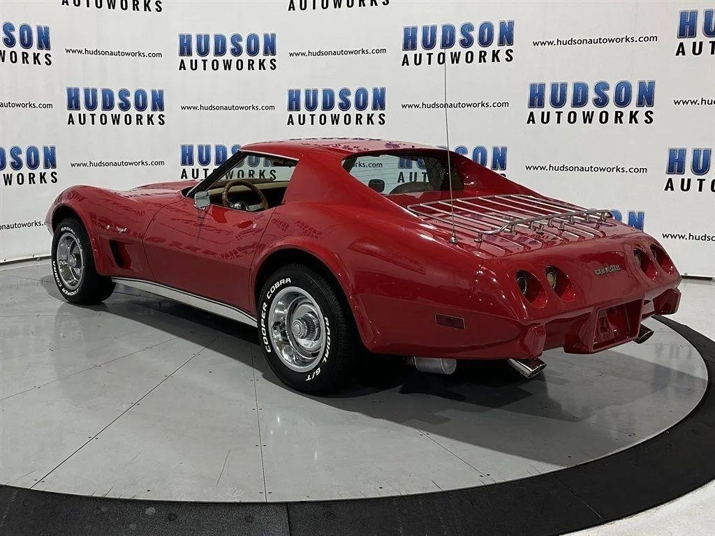 Chevrolet Corvette  1977