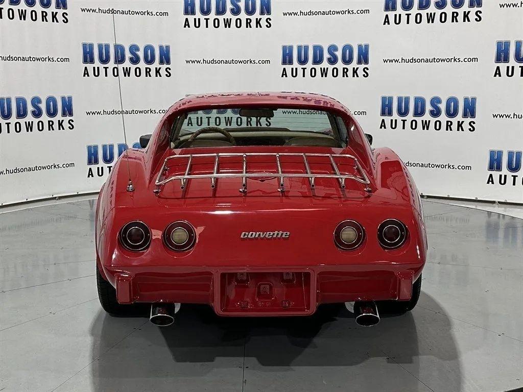 Chevrolet Corvette  1977