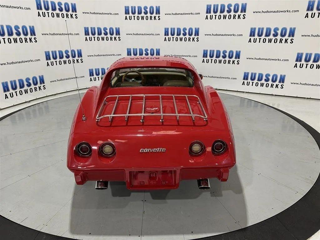 Chevrolet Corvette  1977