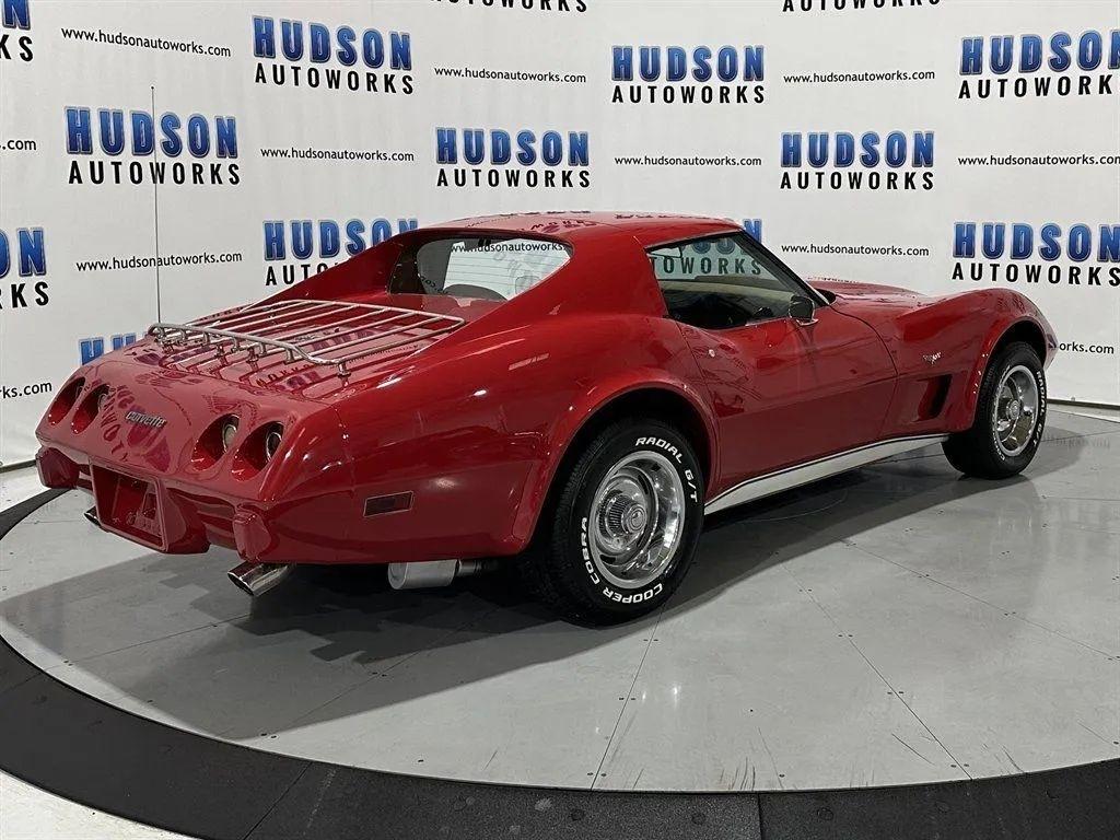 Chevrolet Corvette  1977