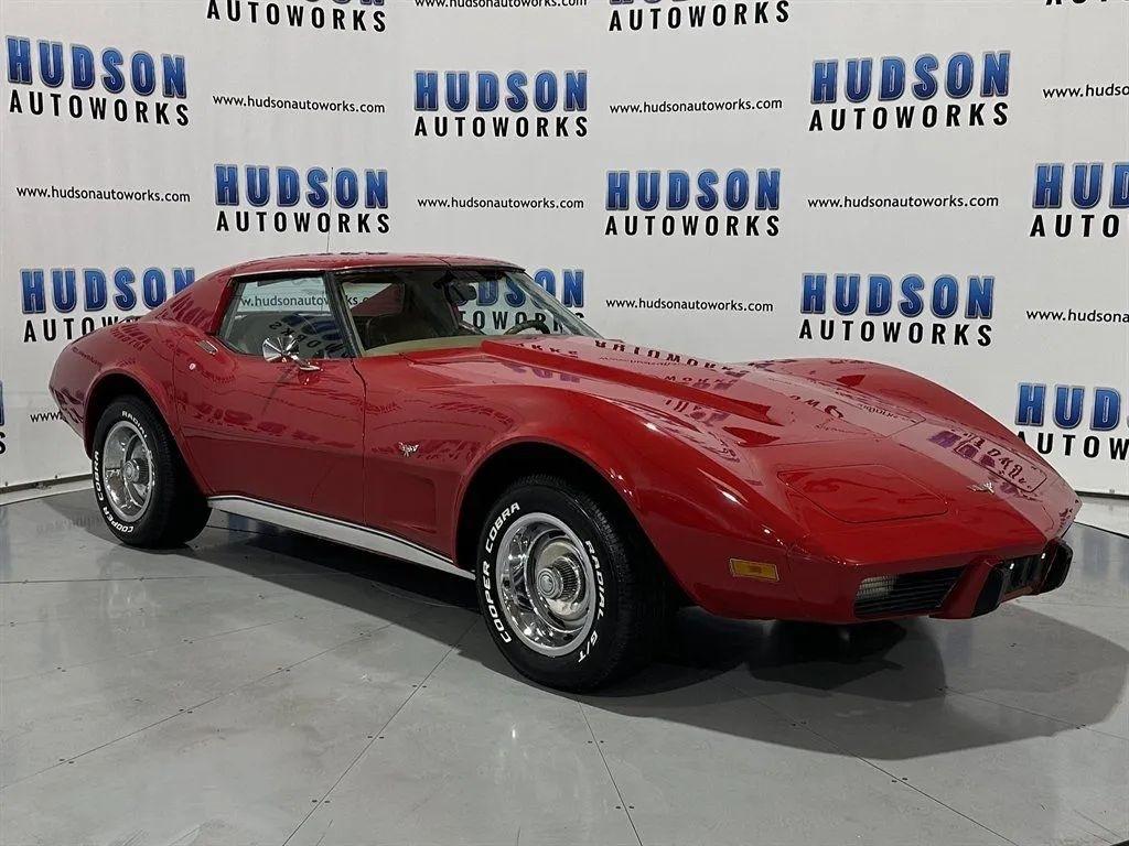 Chevrolet Corvette  1977