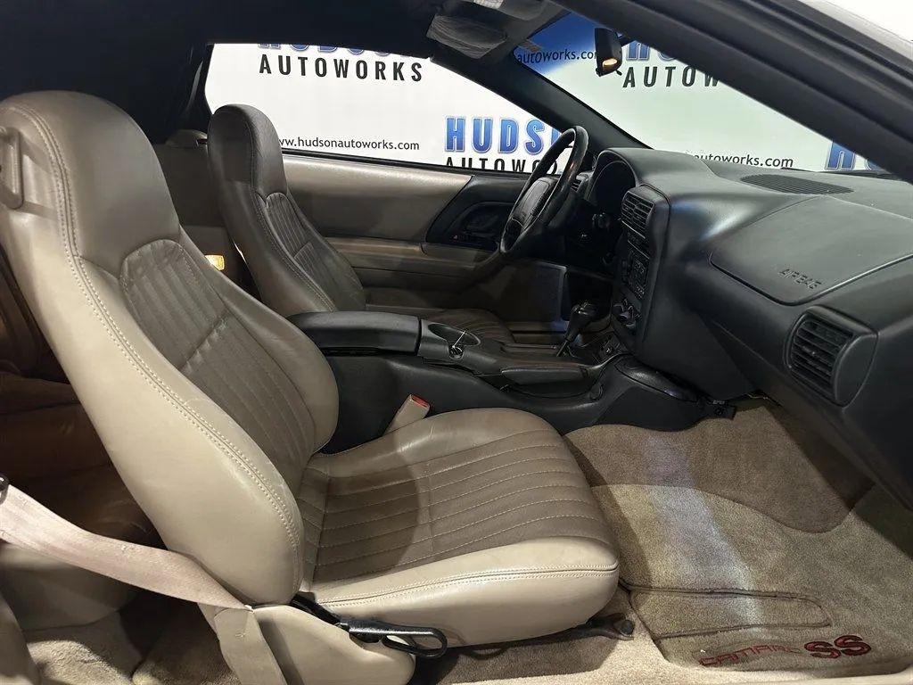 Chevrolet Camaro  1999