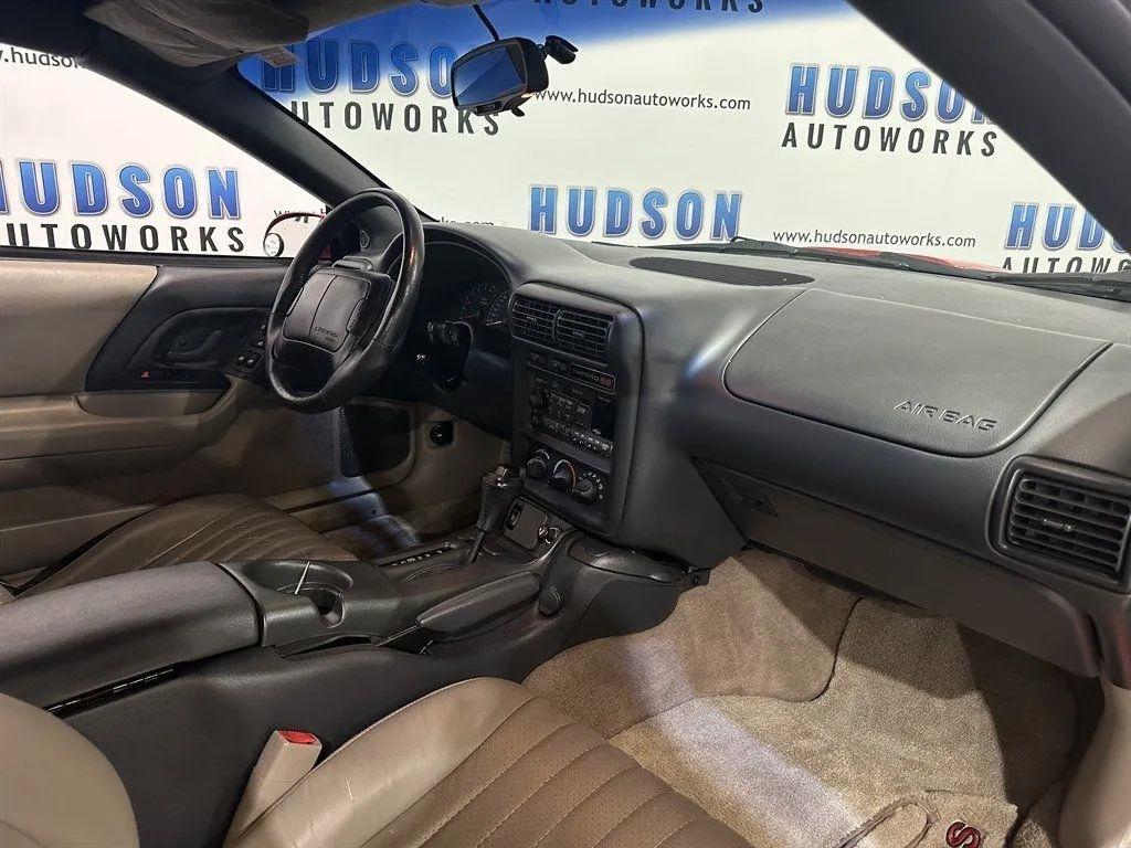 Chevrolet Camaro  1999