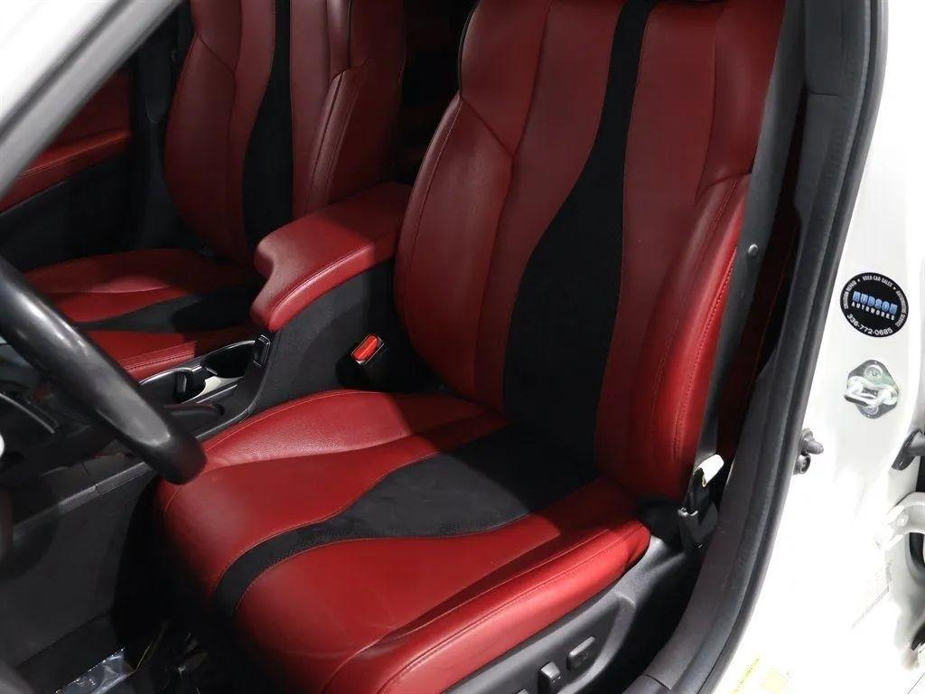 Acura ILX 8-Spd AT w/ Premium & A-SPEC Packages 2020