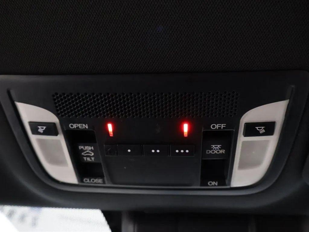 Acura ILX 8-Spd AT w/ Premium & A-SPEC Packages 2020