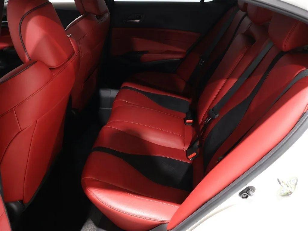 Acura ILX 8-Spd AT w/ Premium & A-SPEC Packages 2020