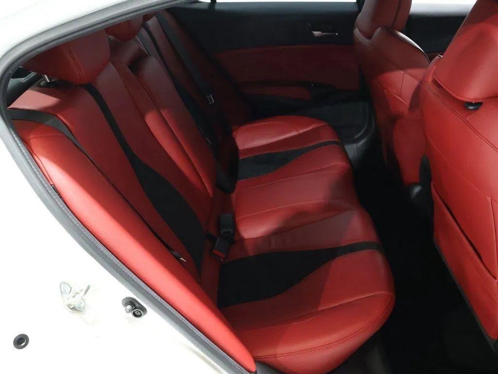 Acura ILX 8-Spd AT w/ Premium & A-SPEC Packages 2020