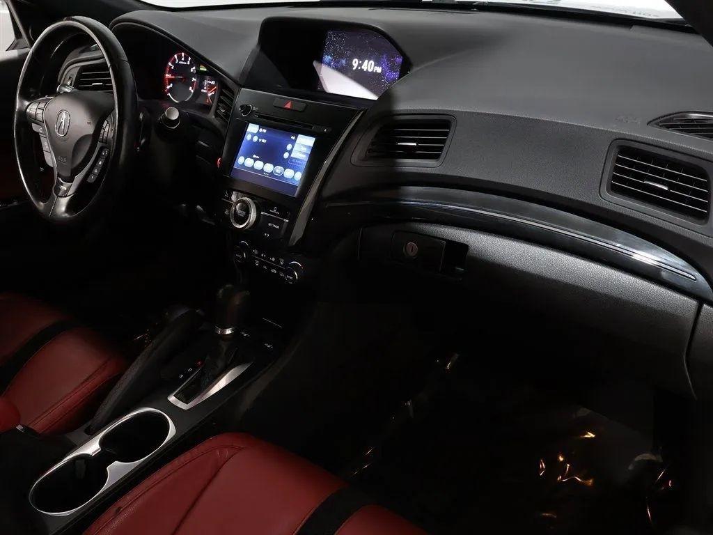 Acura ILX 8-Spd AT w/ Premium & A-SPEC Packages 2020