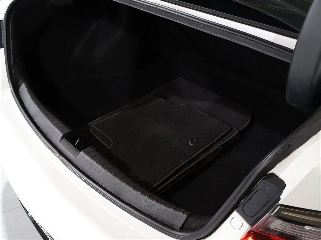 Acura ILX 8-Spd AT w/ Premium & A-SPEC Packages 2020