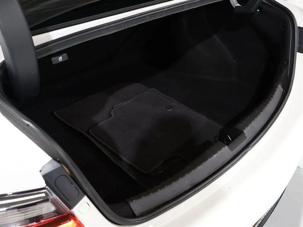 Acura ILX 8-Spd AT w/ Premium & A-SPEC Packages 2020