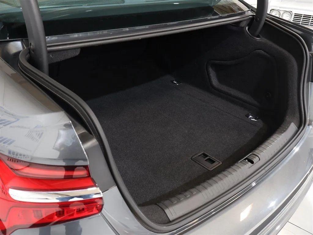 Audi A6 Premium Plus 55 TFSI quattro 2024