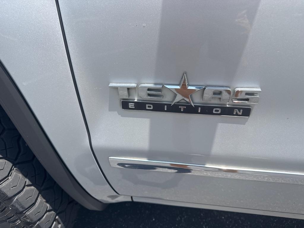 GMC Sierra 1500 4WD Crew Cab 143.5" SLT 2017