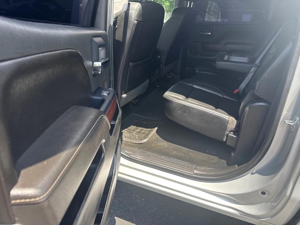 GMC Sierra 1500 4WD Crew Cab 143.5" SLT 2017