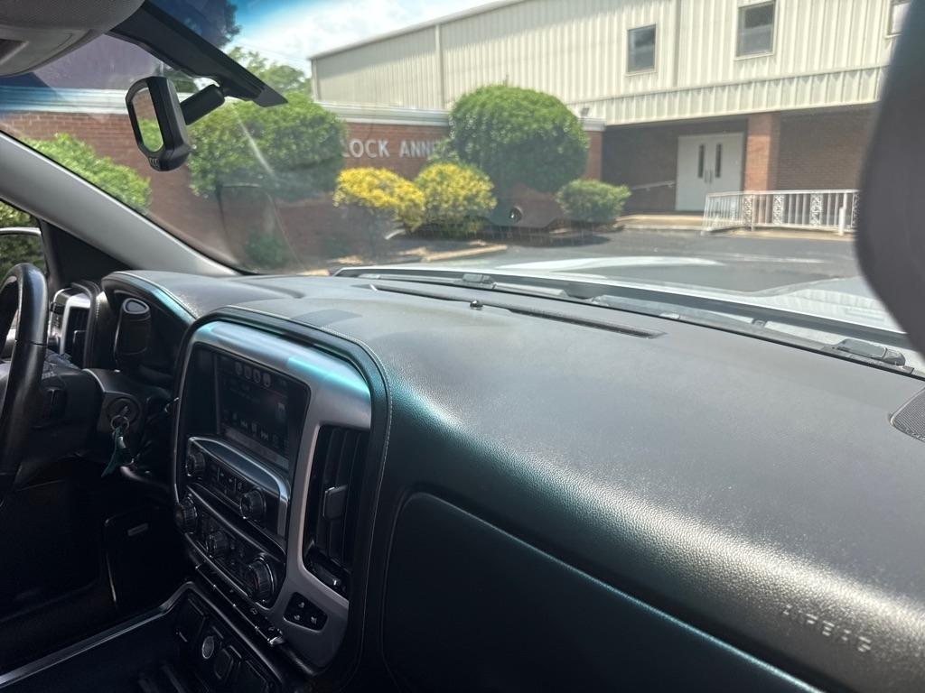 GMC Sierra 1500 4WD Crew Cab 143.5" SLT 2017