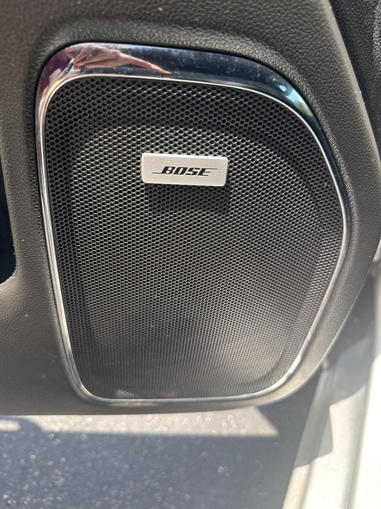 GMC Sierra 1500 4WD Crew Cab 143.5" SLT 2017
