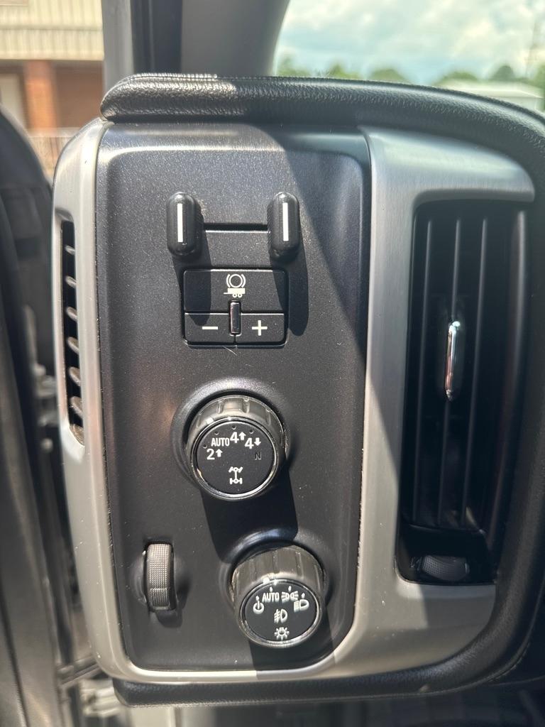 GMC Sierra 1500 4WD Crew Cab 143.5" SLT 2017