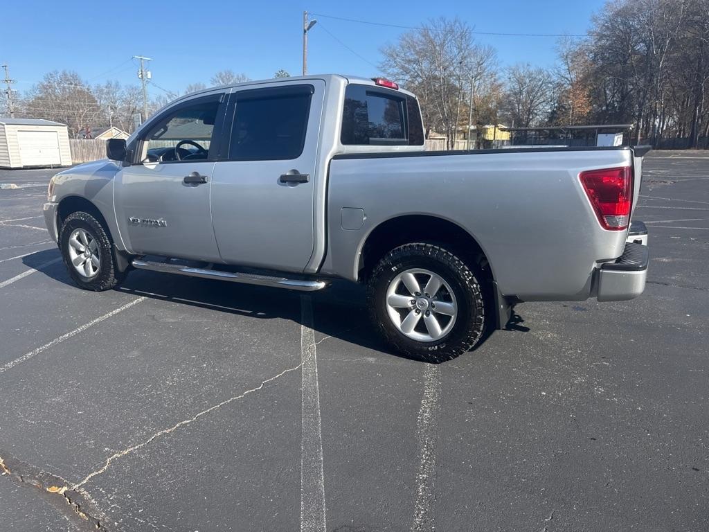 Nissan Titan 4WD Crew Cab SWB PRO-4X 2014