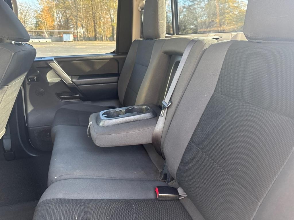 Nissan Titan 4WD Crew Cab SWB PRO-4X 2014