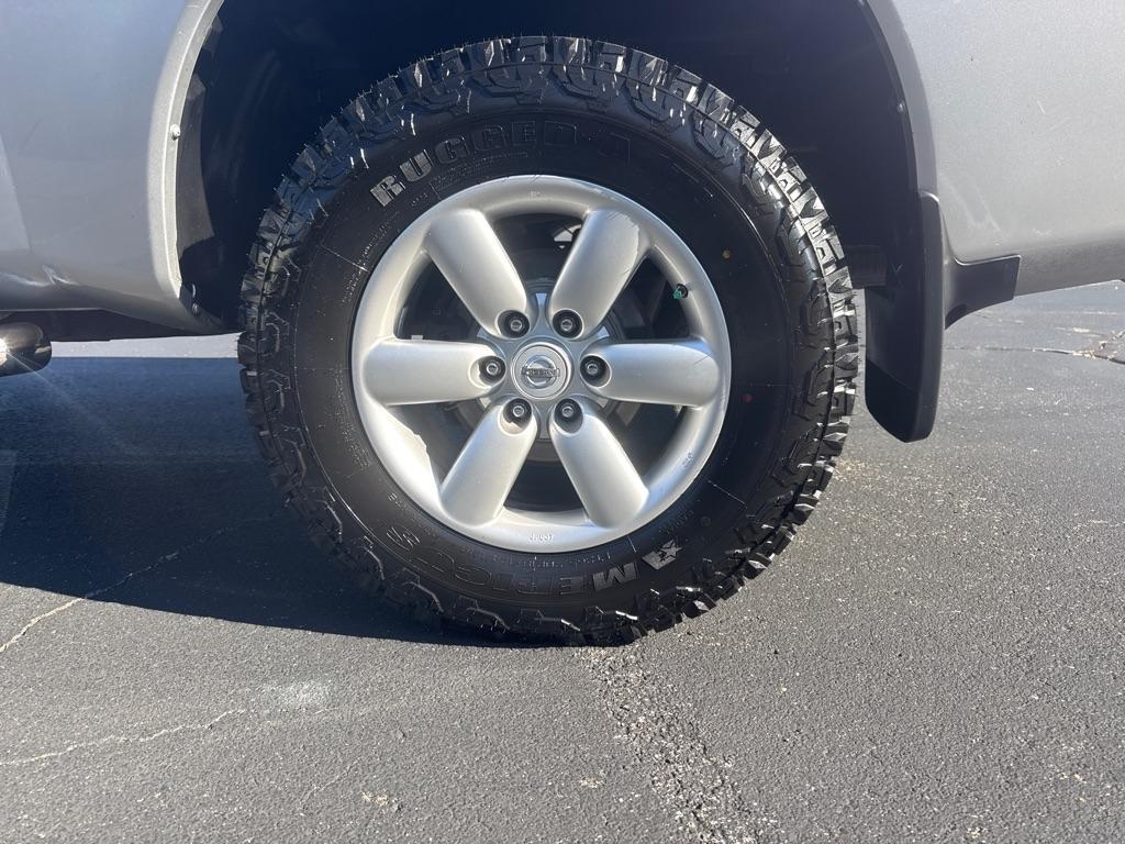 Nissan Titan 4WD Crew Cab SWB PRO-4X 2014