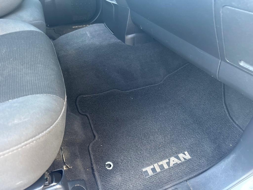 Nissan Titan 4WD Crew Cab SWB PRO-4X 2014