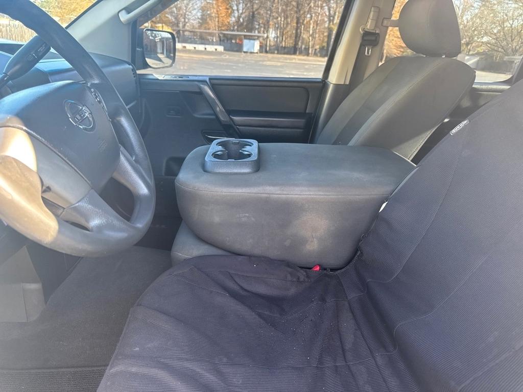 Nissan Titan 4WD Crew Cab SWB PRO-4X 2014