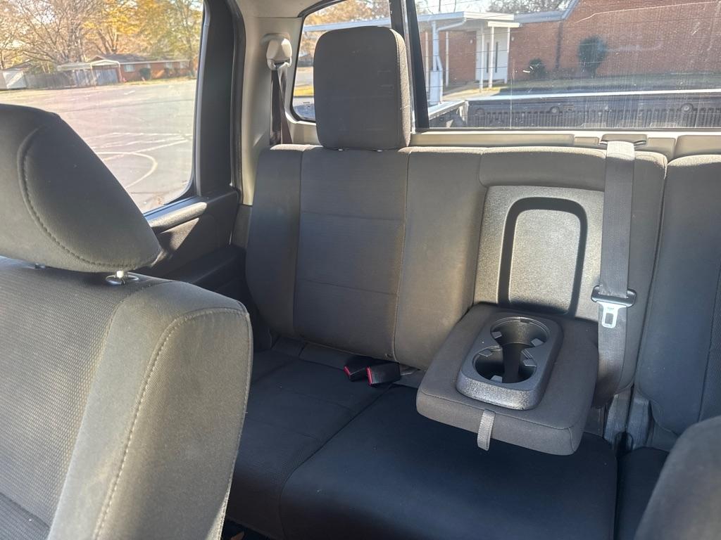 Nissan Titan 4WD Crew Cab SWB PRO-4X 2014