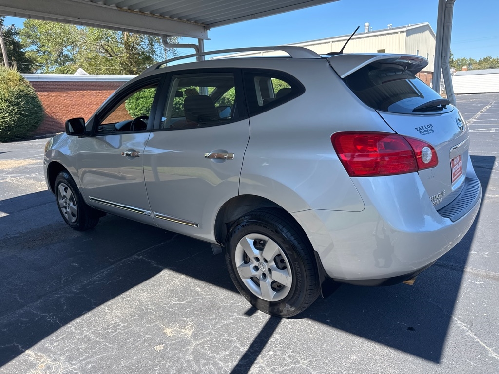 Nissan Rogue Select FWD 4dr S 2014 Nissan Rogue Select FWD 4dr S 2014
