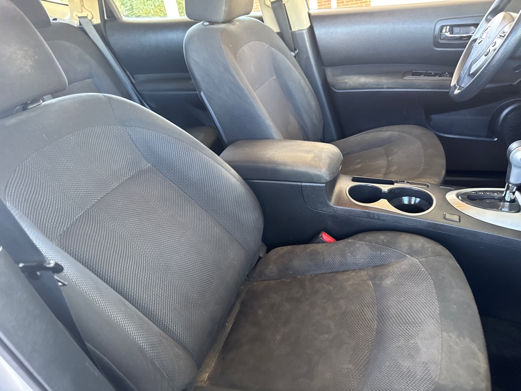 Nissan Rogue Select FWD 4dr S 2014 Nissan Rogue Select FWD 4dr S 2014