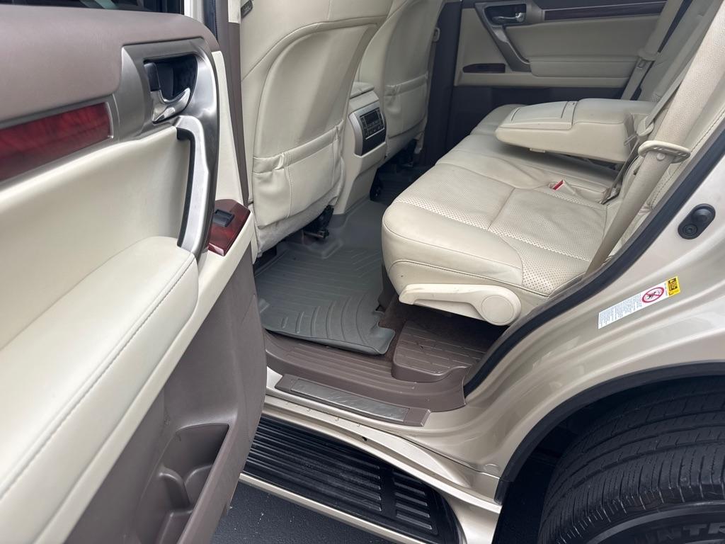 Lexus GX 460 4WD 4dr 2012