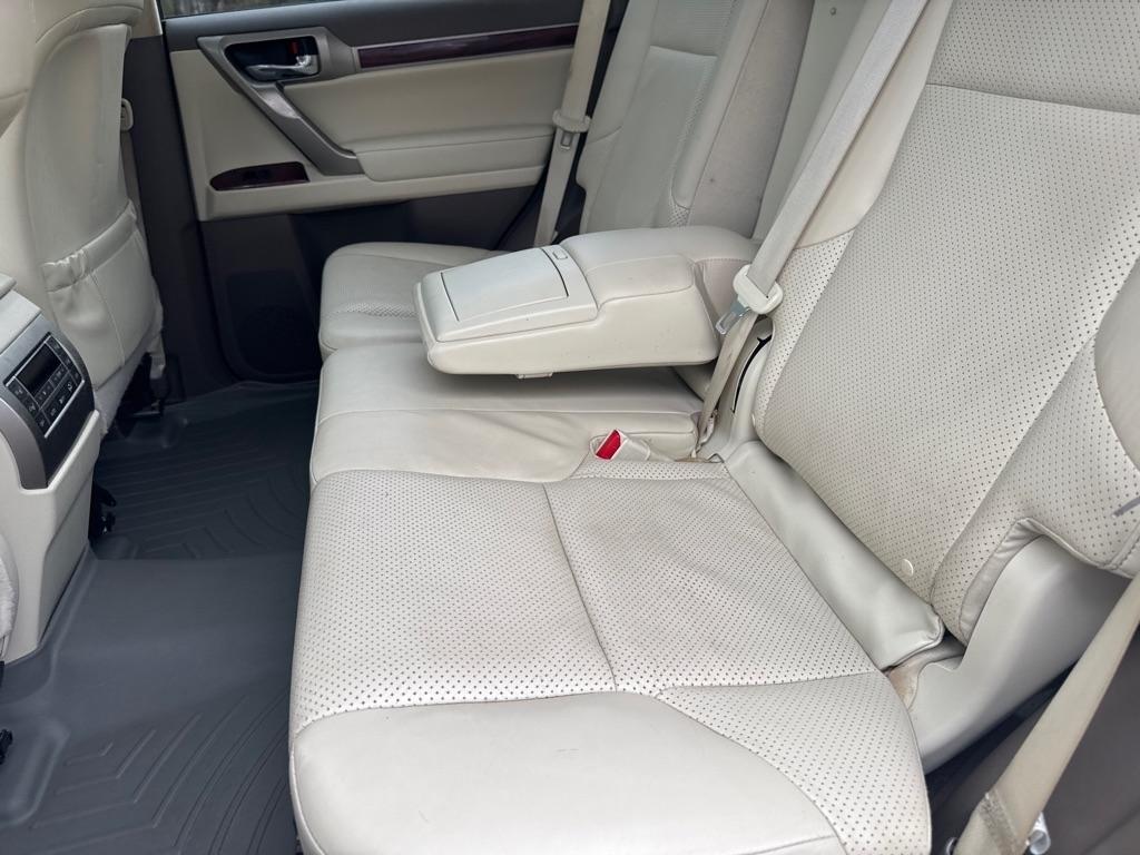 Lexus GX 460 4WD 4dr 2012