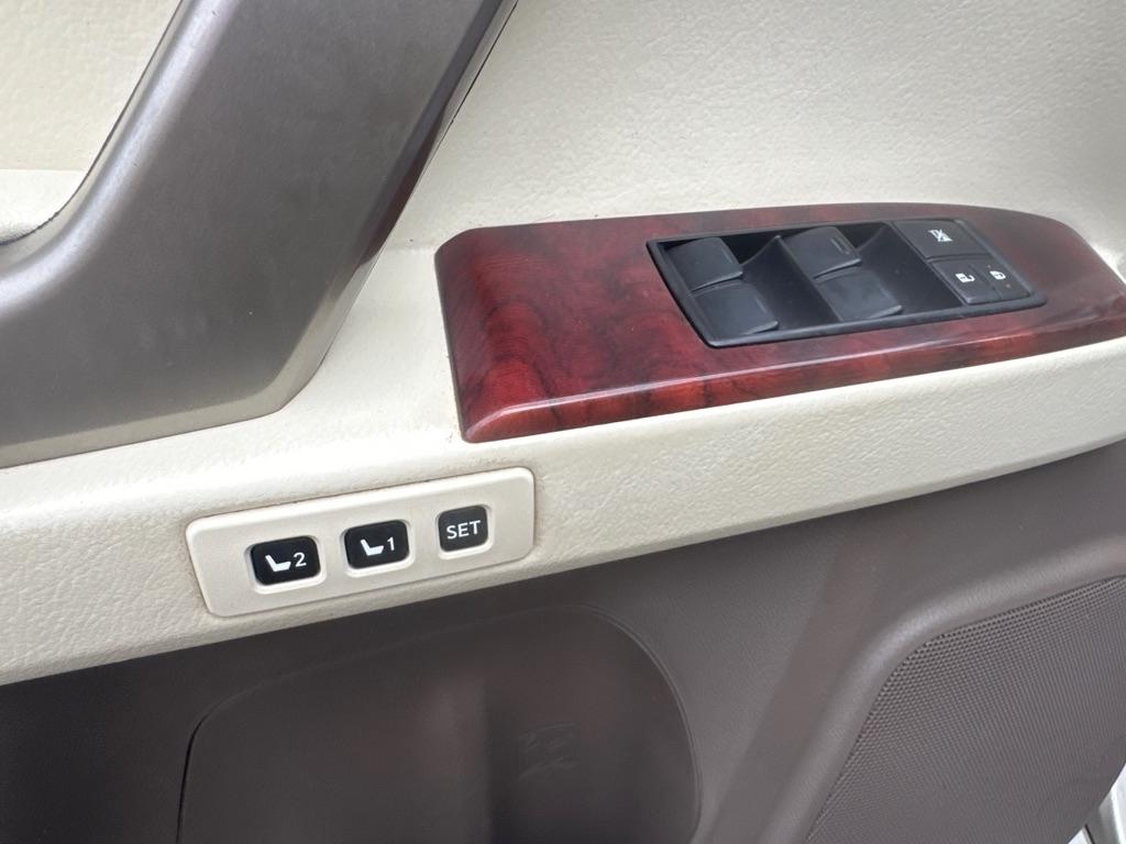 Lexus GX 460 4WD 4dr 2012