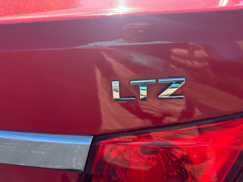 Chevrolet Cruze 4dr Sdn LTZ 2014 Chevrolet Cruze 4dr Sdn LTZ 2014