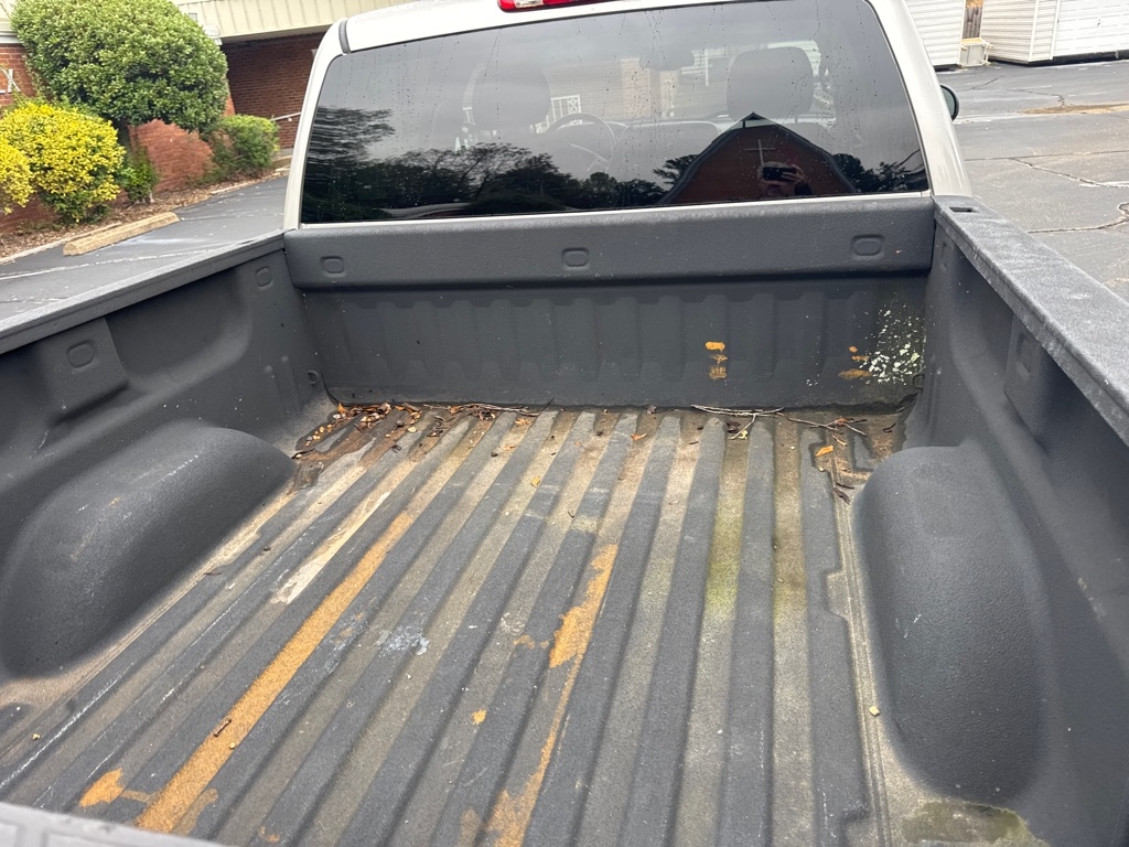 GMC Sierra 1500 4WD Crew Cab 143.5" SLE 2009 GMC Sierra 1500 4WD Crew Cab 143.5" SLE 2009