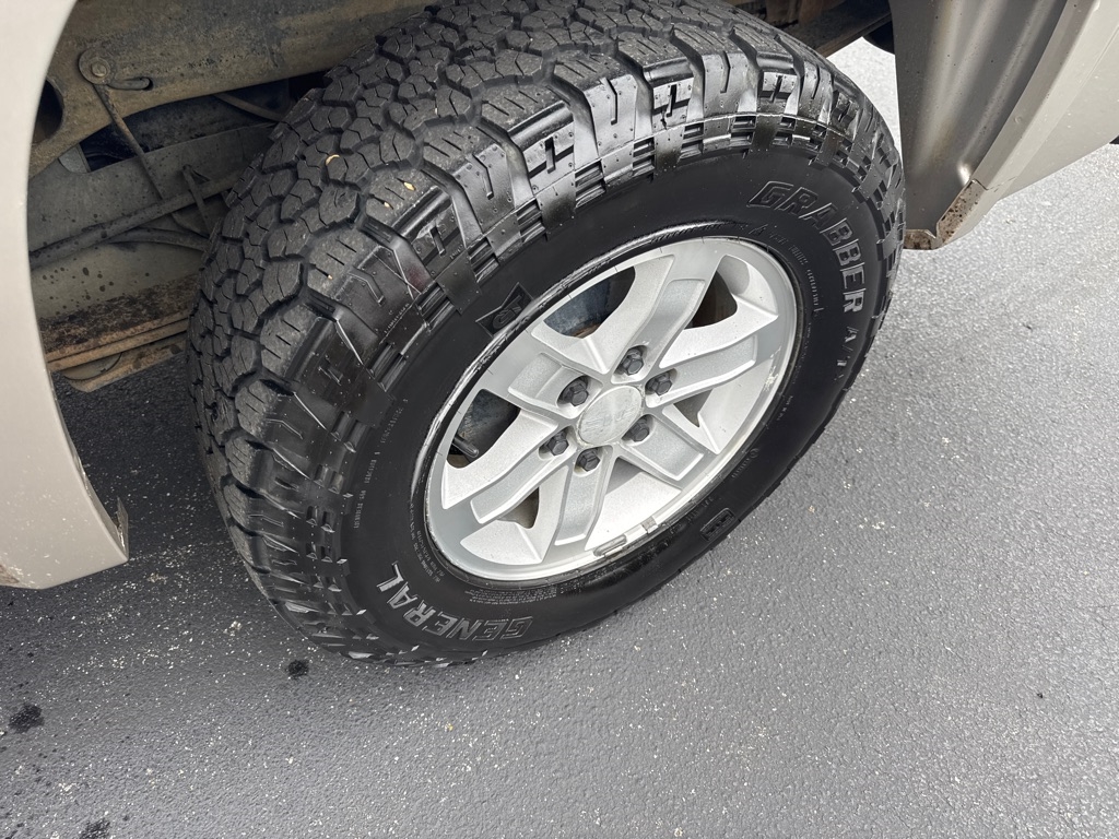 GMC Sierra 1500 4WD Crew Cab 143.5" SLE 2009 GMC Sierra 1500 4WD Crew Cab 143.5" SLE 2009