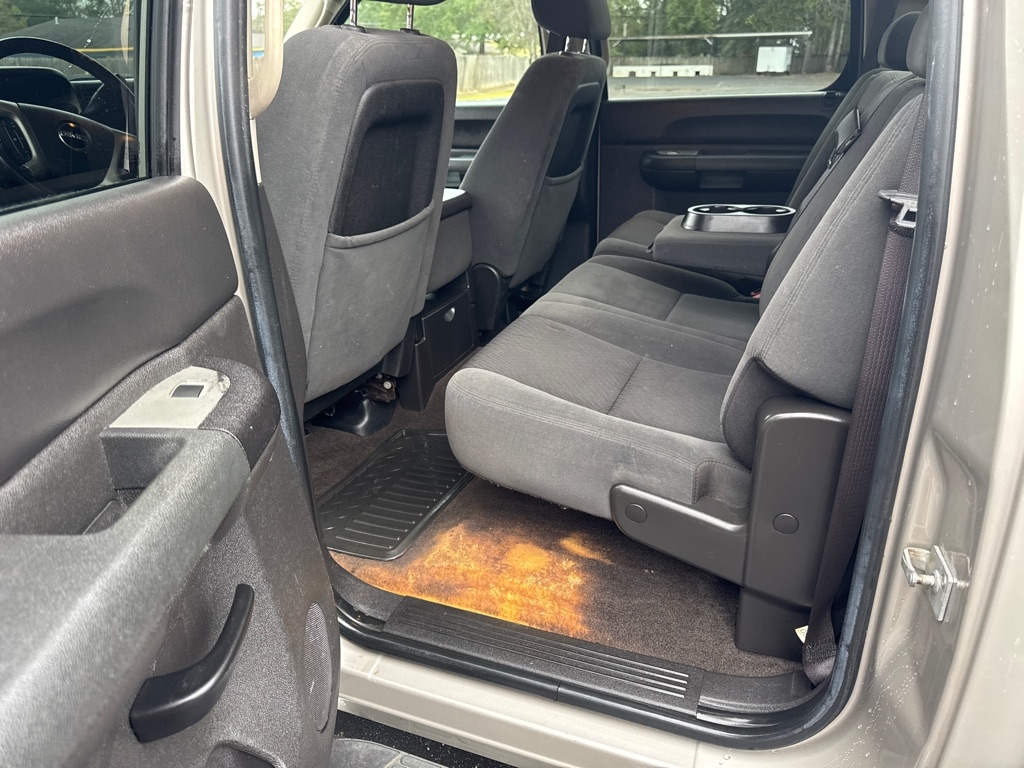 GMC Sierra 1500 4WD Crew Cab 143.5" SLE 2009 GMC Sierra 1500 4WD Crew Cab 143.5" SLE 2009