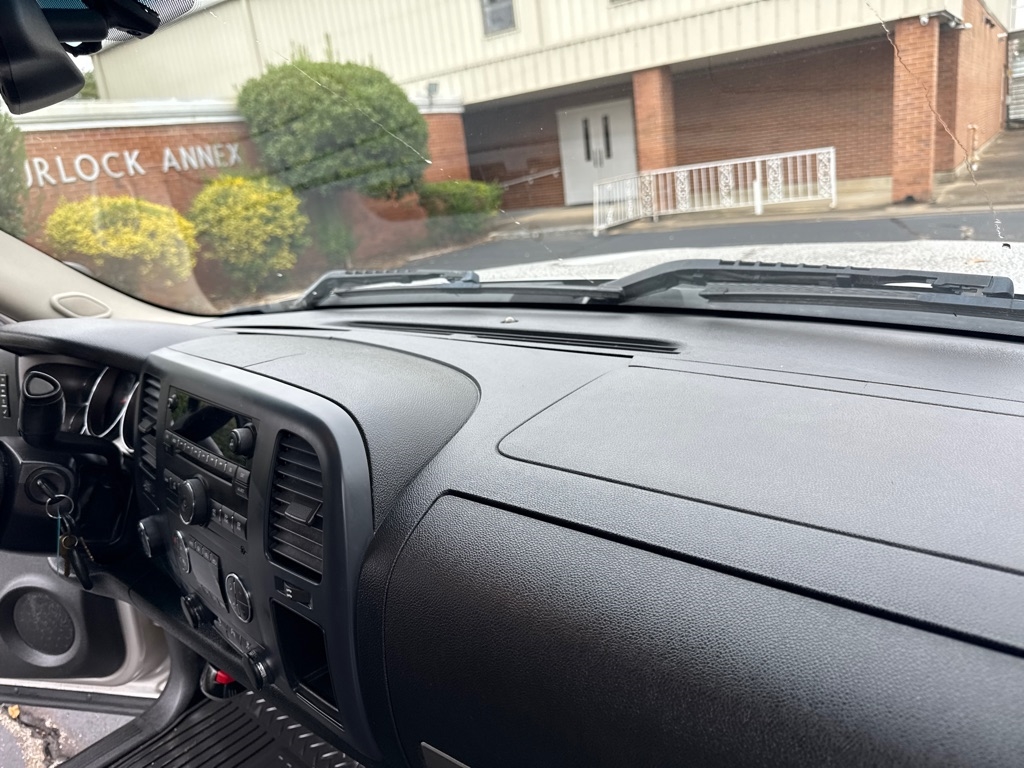 GMC Sierra 1500 4WD Crew Cab 143.5" SLE 2009 GMC Sierra 1500 4WD Crew Cab 143.5" SLE 2009