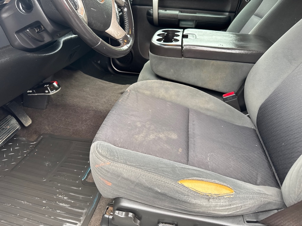 GMC Sierra 1500 4WD Crew Cab 143.5" SLE 2009 GMC Sierra 1500 4WD Crew Cab 143.5" SLE 2009