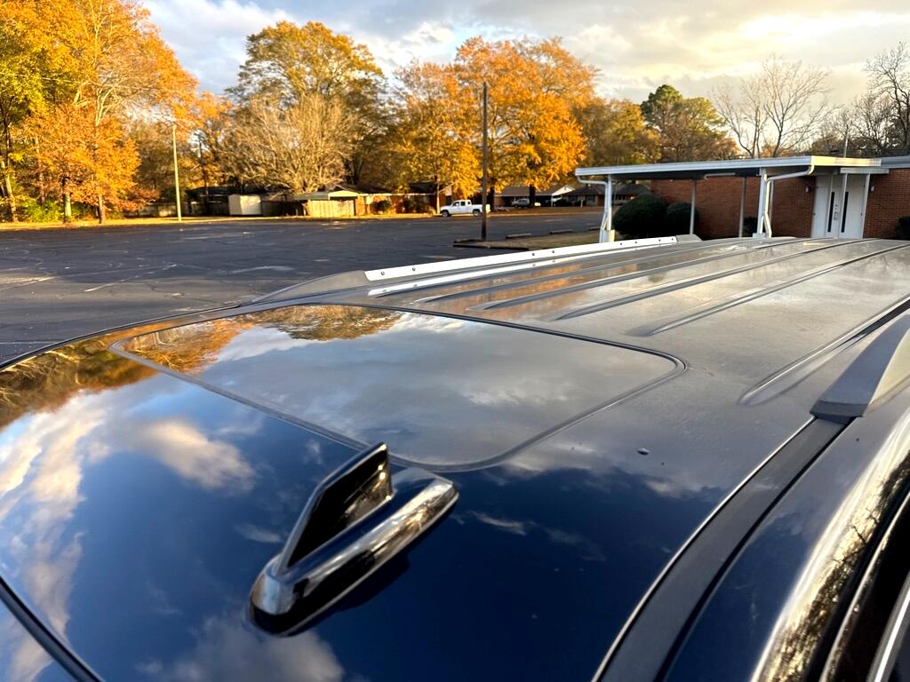 Chevrolet Suburban 2WD 4dr LTZ 2015